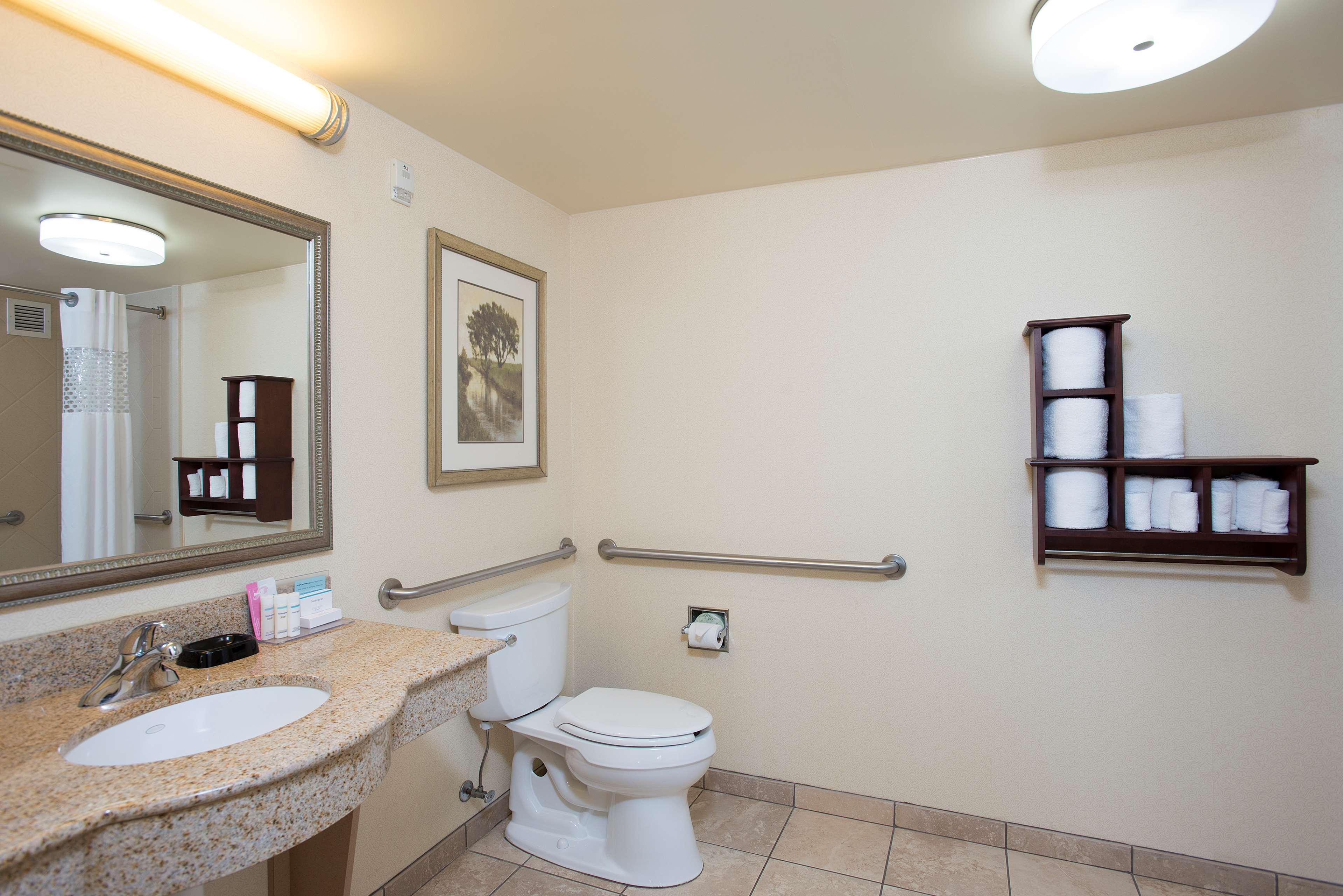 Hampton Inn & Suites Cincinnati-Union Centre Уэст-Честер Экстерьер фото
