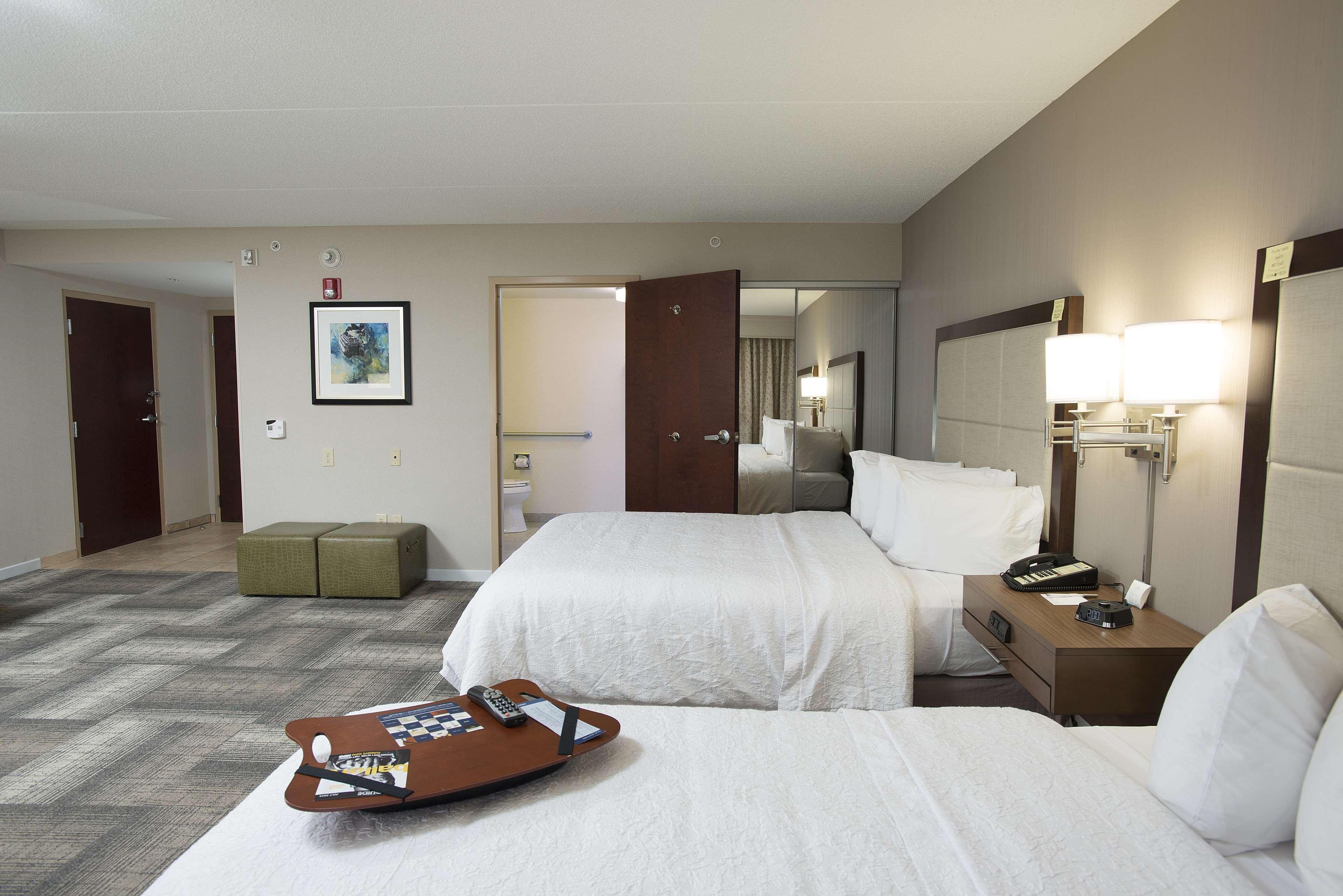 Hampton Inn & Suites Cincinnati-Union Centre Уэст-Честер Экстерьер фото