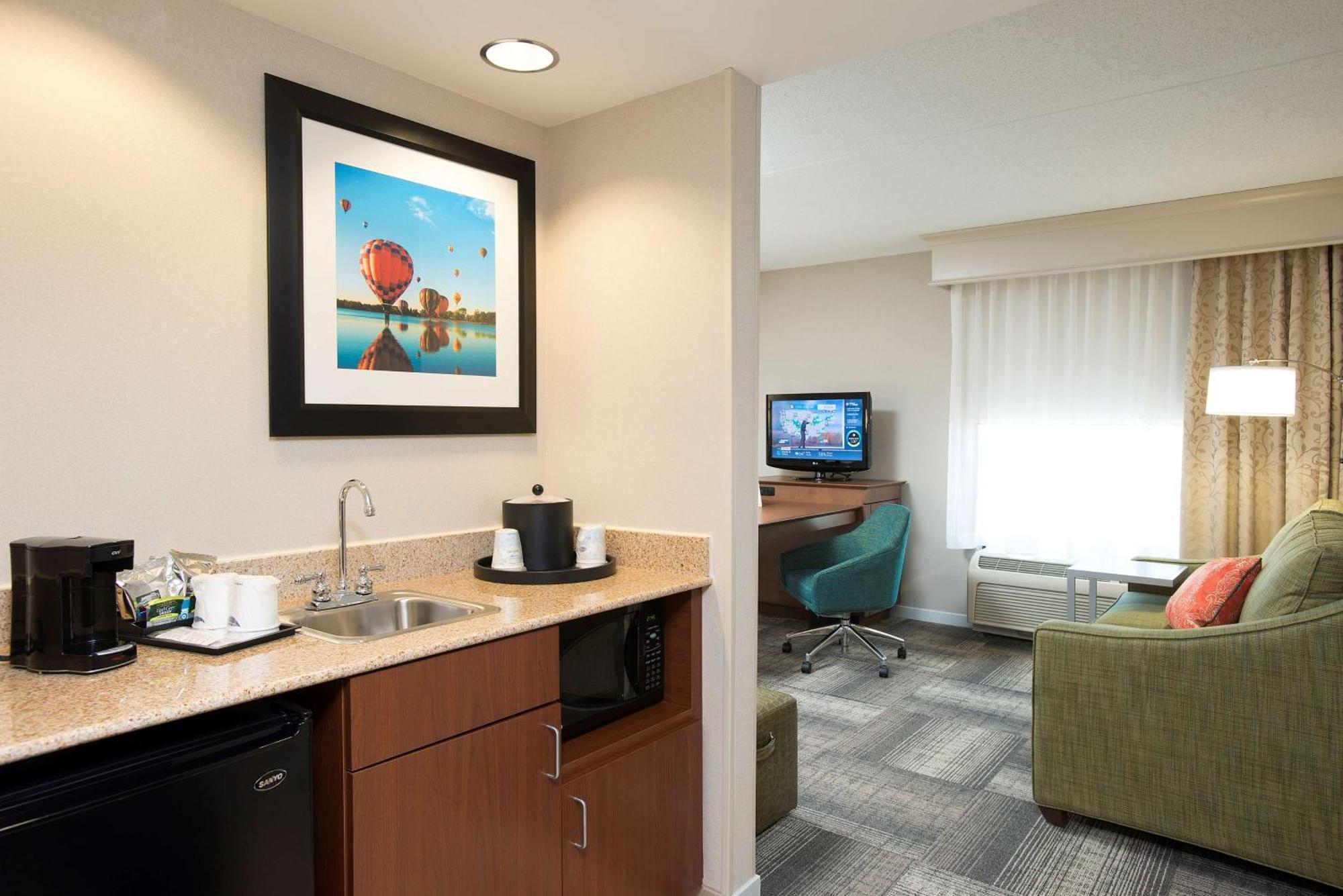 Hampton Inn & Suites Cincinnati-Union Centre Уэст-Честер Экстерьер фото