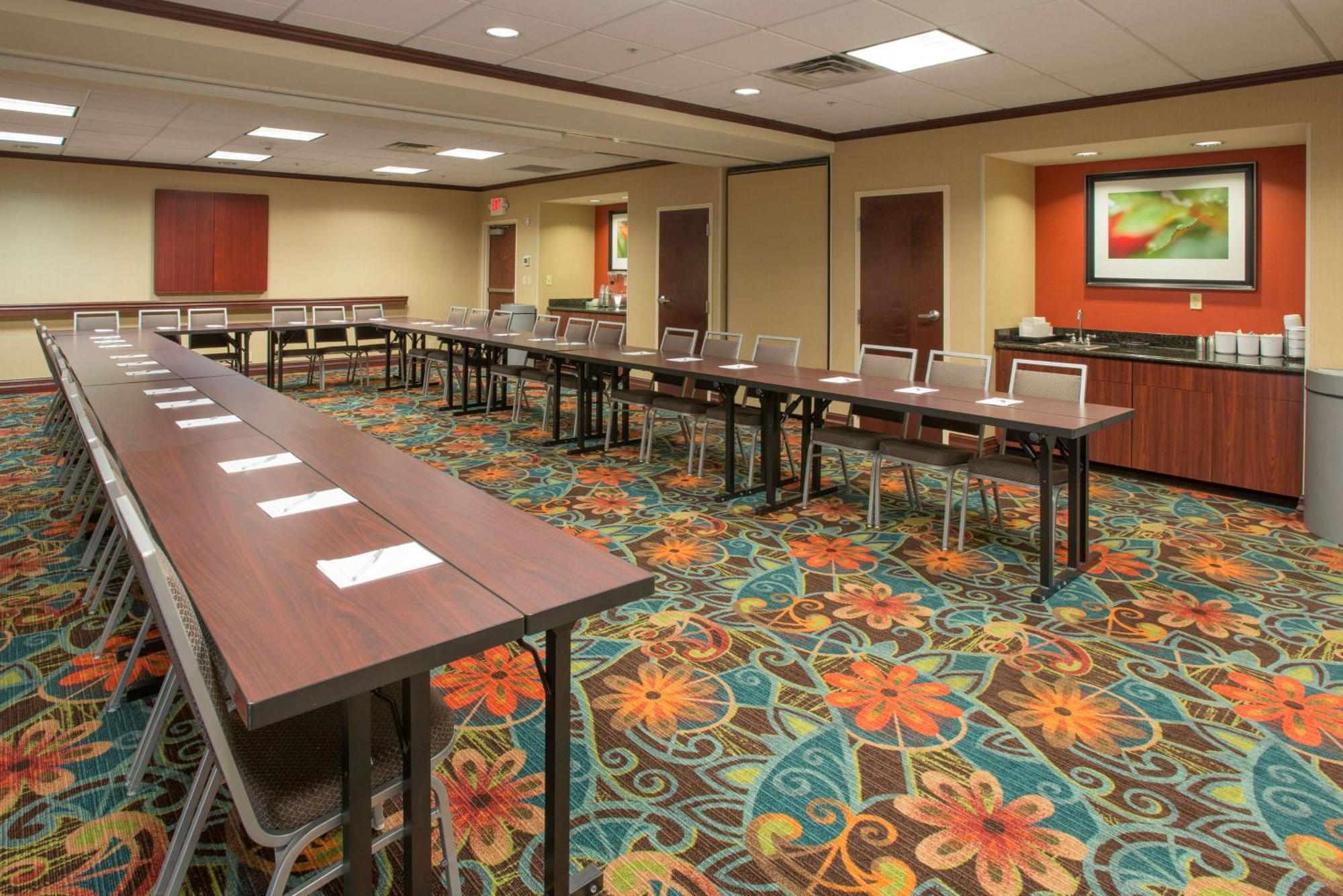 Hampton Inn & Suites Cincinnati-Union Centre Уэст-Честер Экстерьер фото