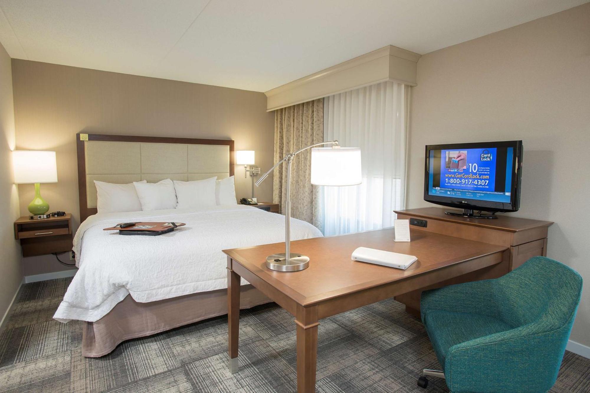 Hampton Inn & Suites Cincinnati-Union Centre Уэст-Честер Экстерьер фото