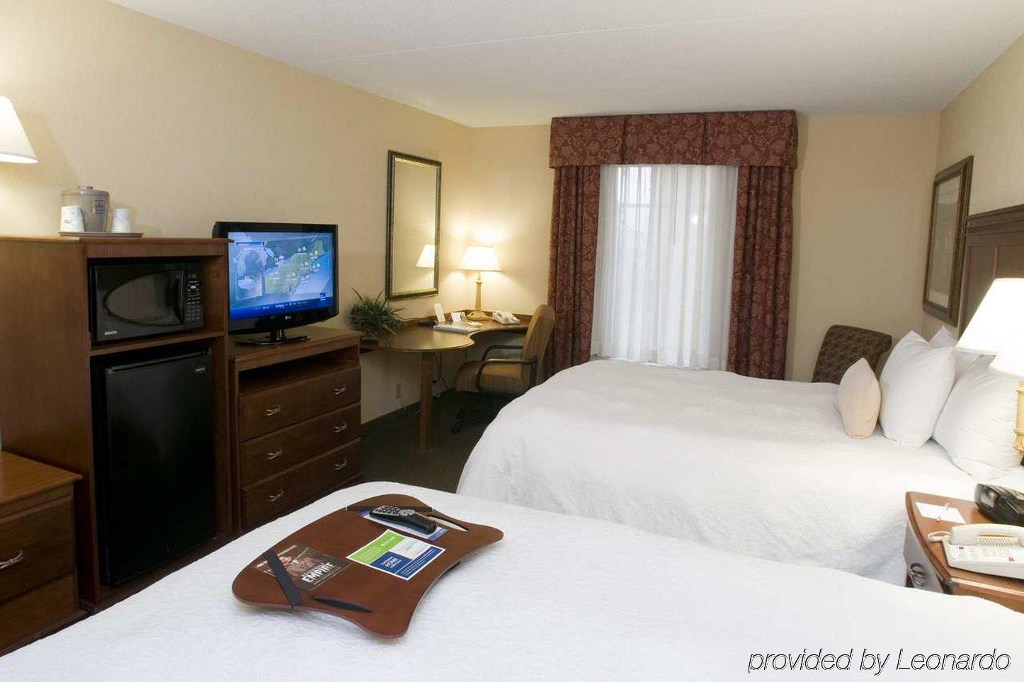 Hampton Inn & Suites Cincinnati-Union Centre Уэст-Честер Номер фото